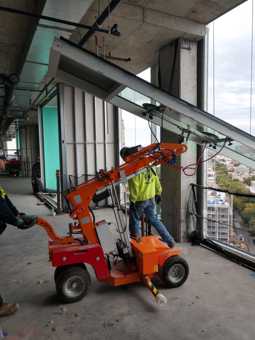 Glass Lifter from Smartlift | Efficient Glass Lifting Equipment